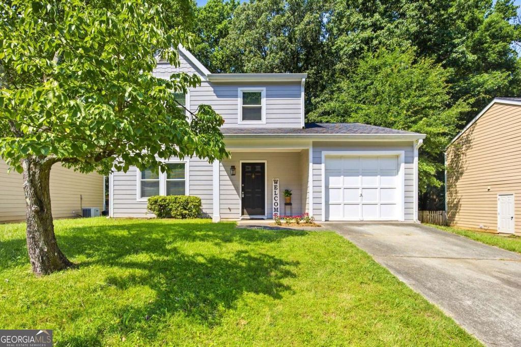Photo of 10420 Virginia Pine Lane, Alpharetta, GA 30022 (MLS # 10798826)