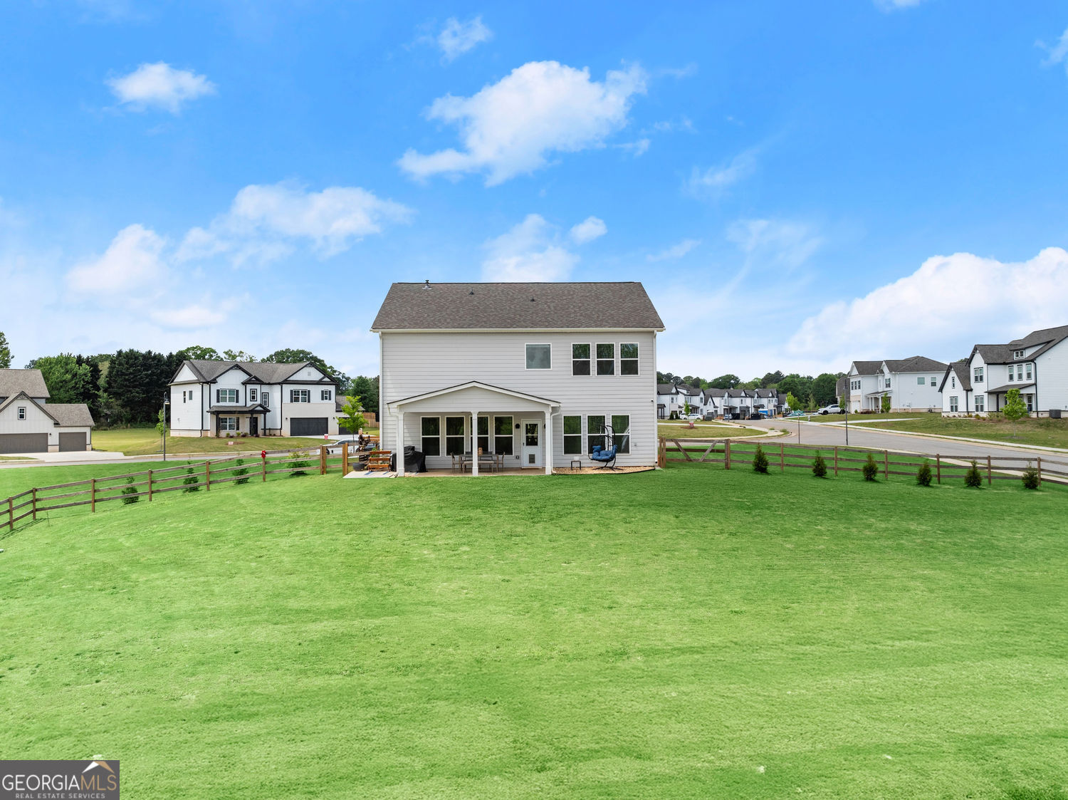 PORCHES AT MOBLEY LAKE - PB155-215 - Residential