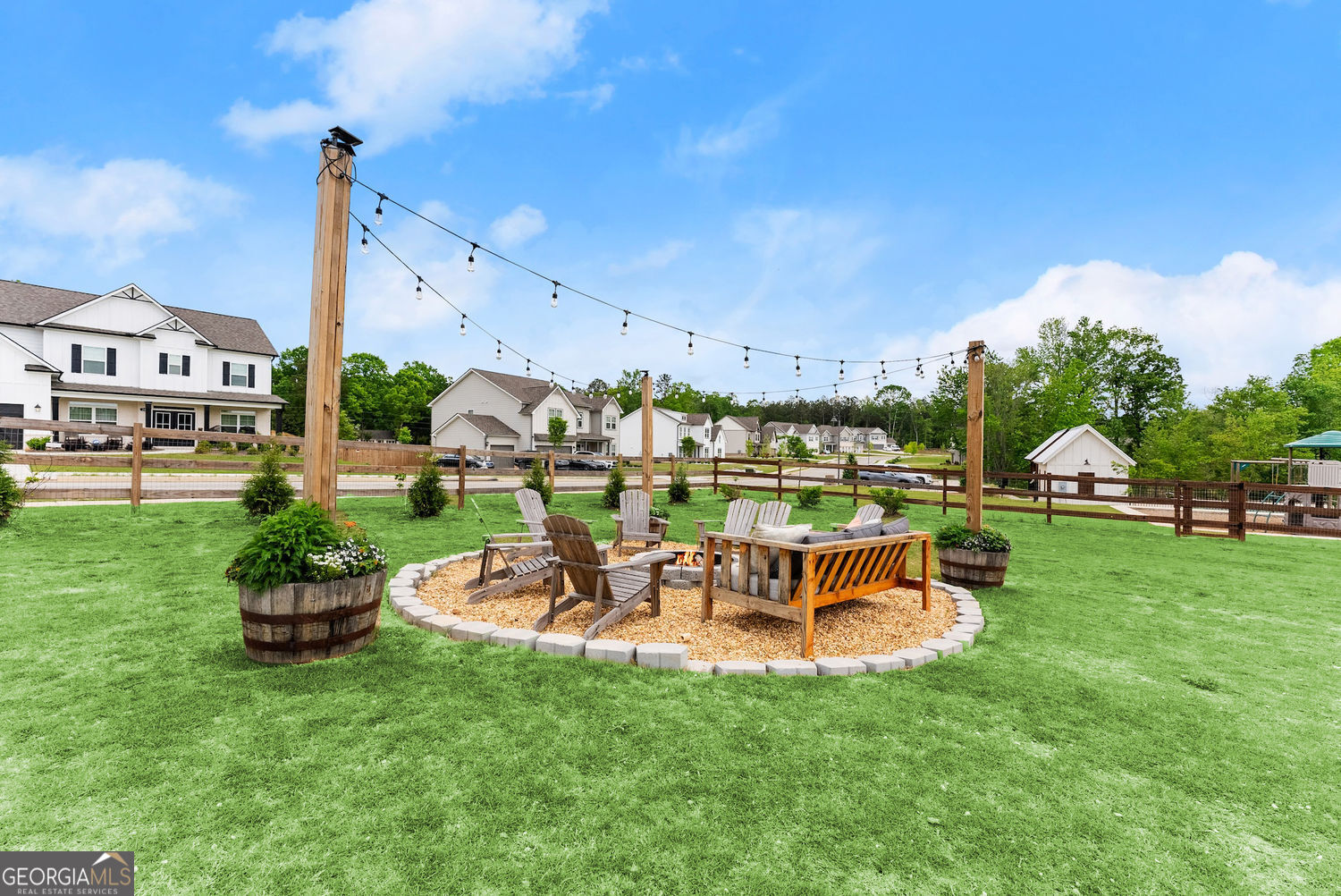 PORCHES AT MOBLEY LAKE - PB155-215 - Residential