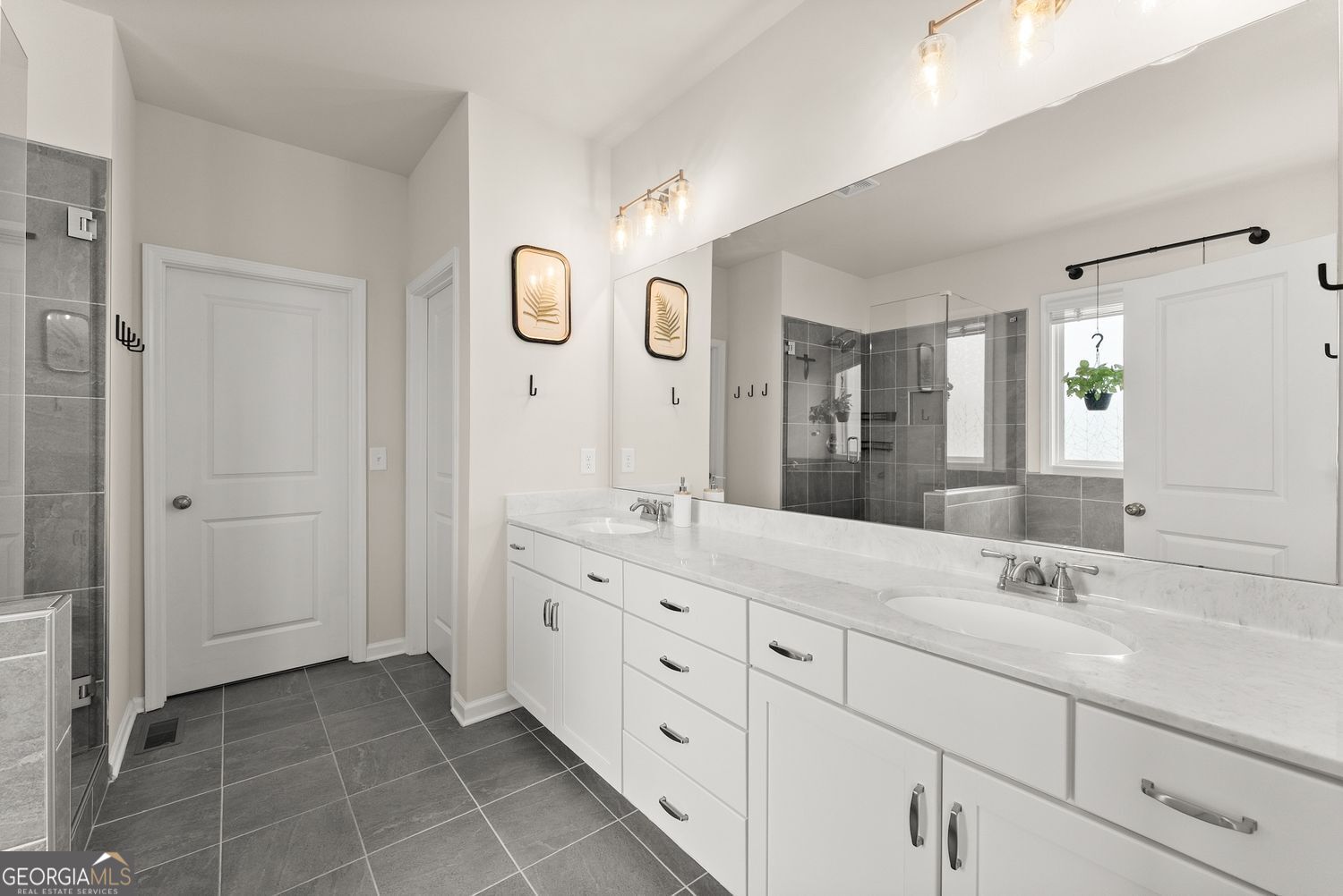 PORCHES AT MOBLEY LAKE - PB155-215 - Residential