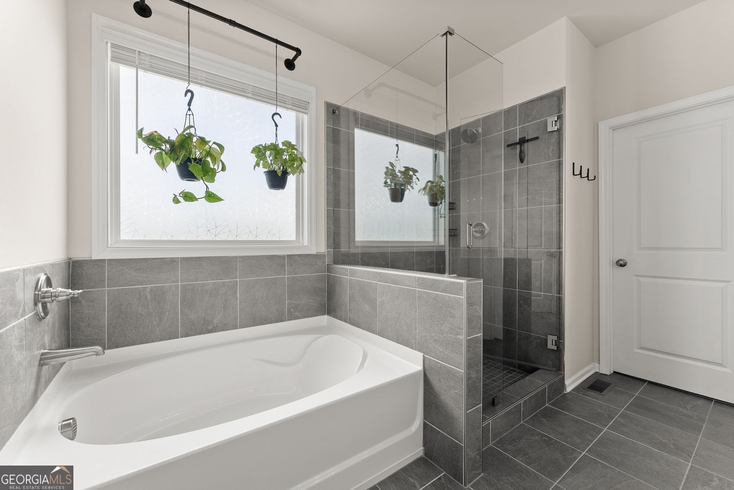 PORCHES AT MOBLEY LAKE - PB155-215 - Residential