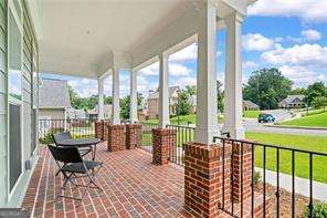 4711 W Lakeshore DR