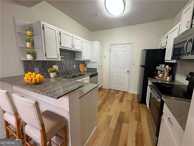 107 Vinings Forest CIR SE
