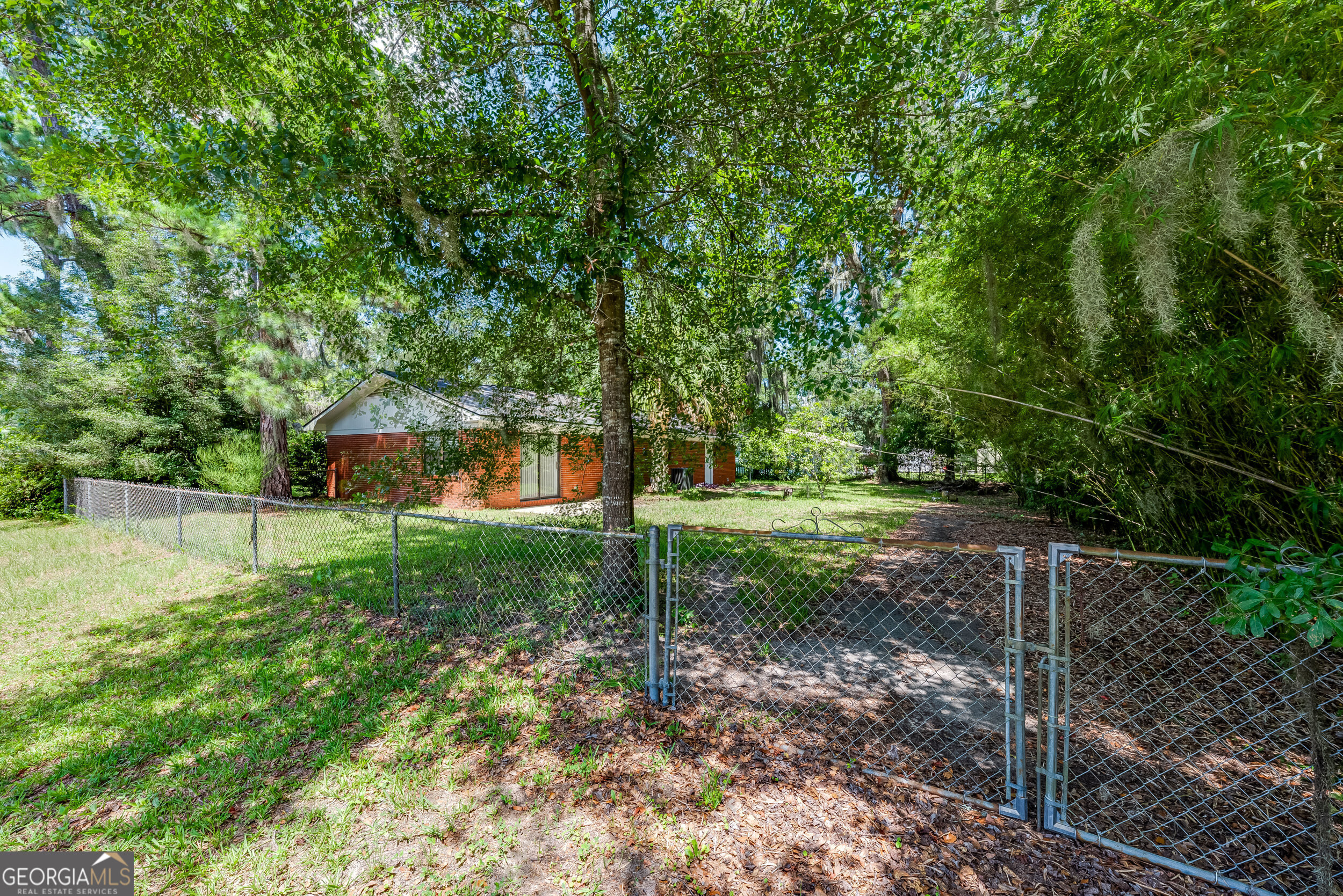 200 E Lawnwood AVE