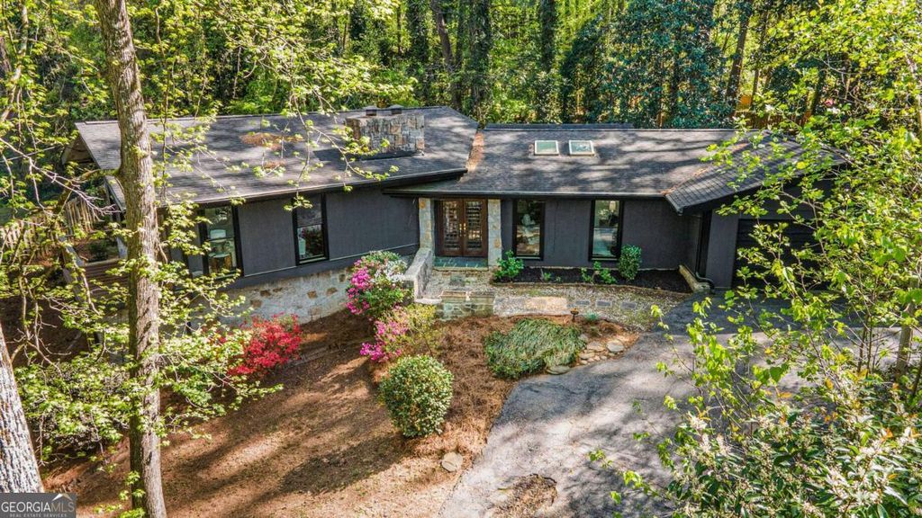 Photo of 2568 SUGARPLUM Court NE, Atlanta, GA 30345 (MLS # 10654118)
