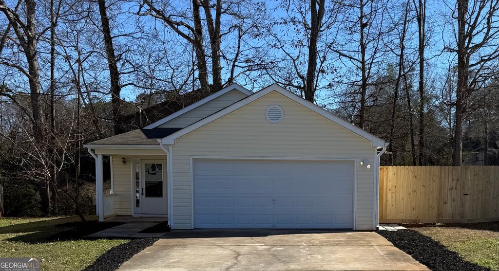 Photo of 1664 Hallmark Hills Drive, Griffin, GA 30223 (MLS # 10675389)