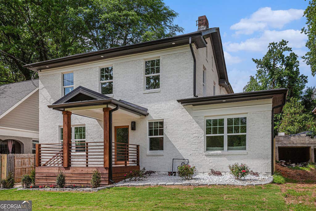 Photo of 1721 S Gordon Street SW, Atlanta, GA 30310 (MLS # 10777792)