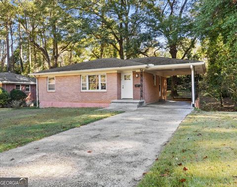 Photo of 2382 Ridgecrest Lane, East Point, GA 30344 (MLS # 10606268)