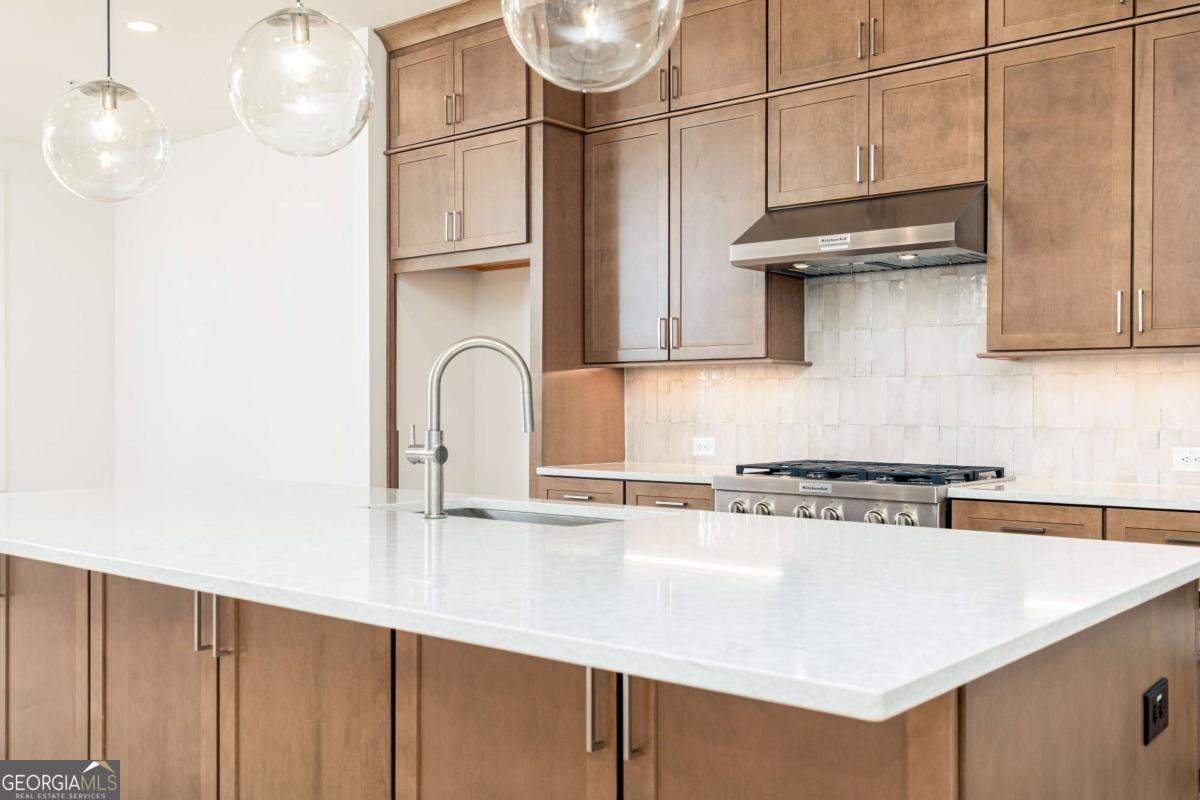 2186 Crestview DR 57