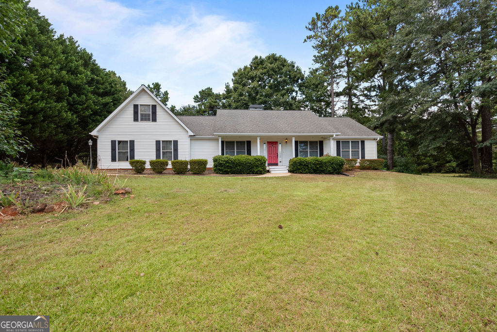 84 Hidden Lakes CT