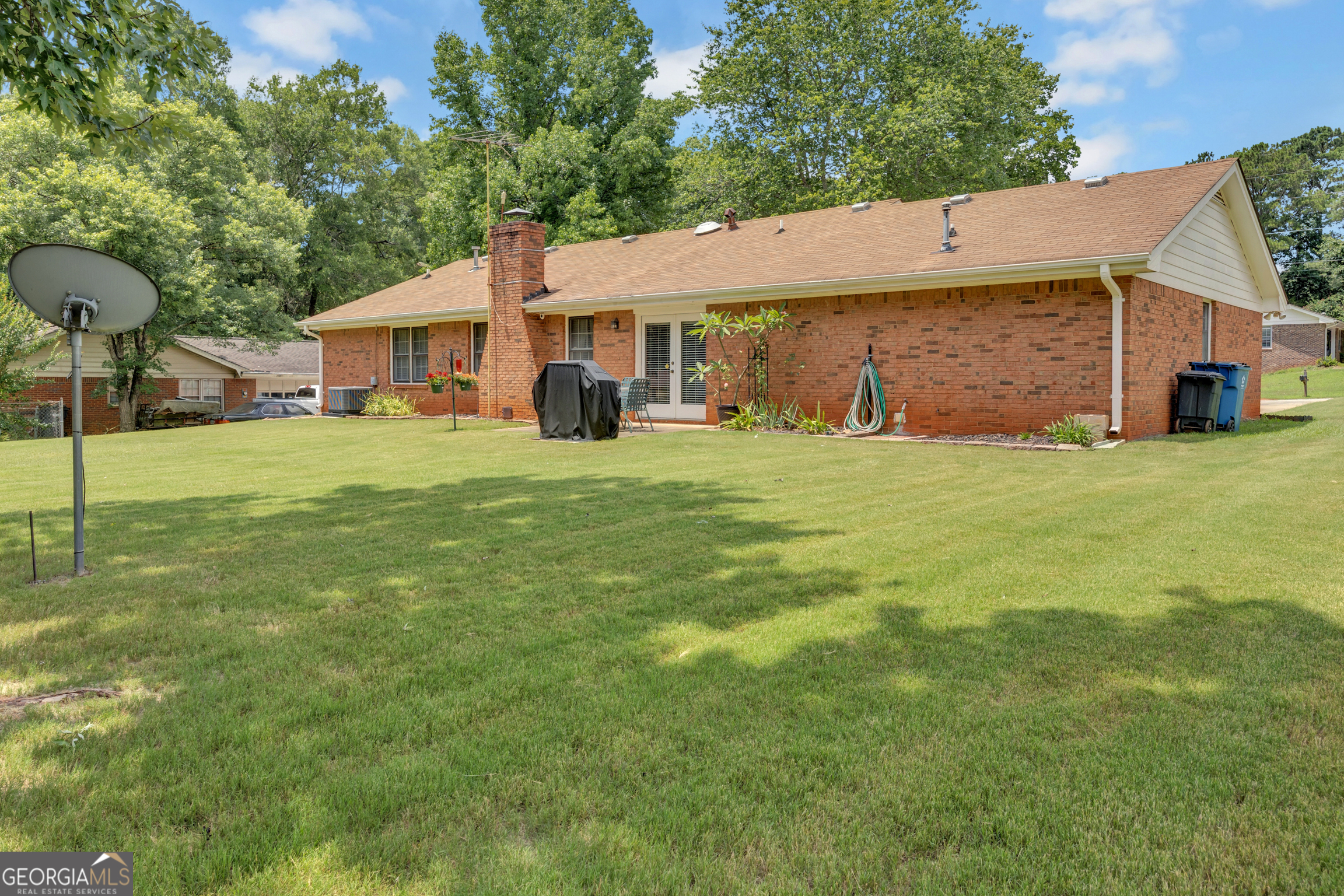 3898 Hunters Chase SW