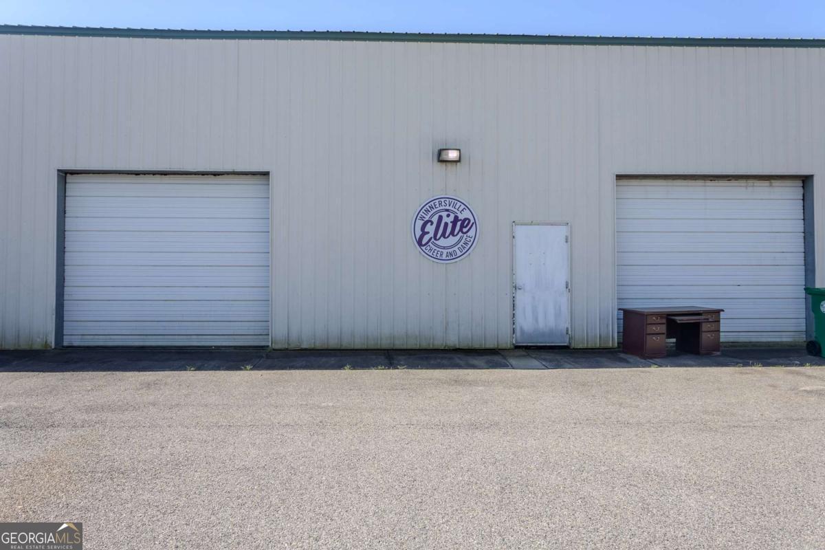 352 Enterprise DR