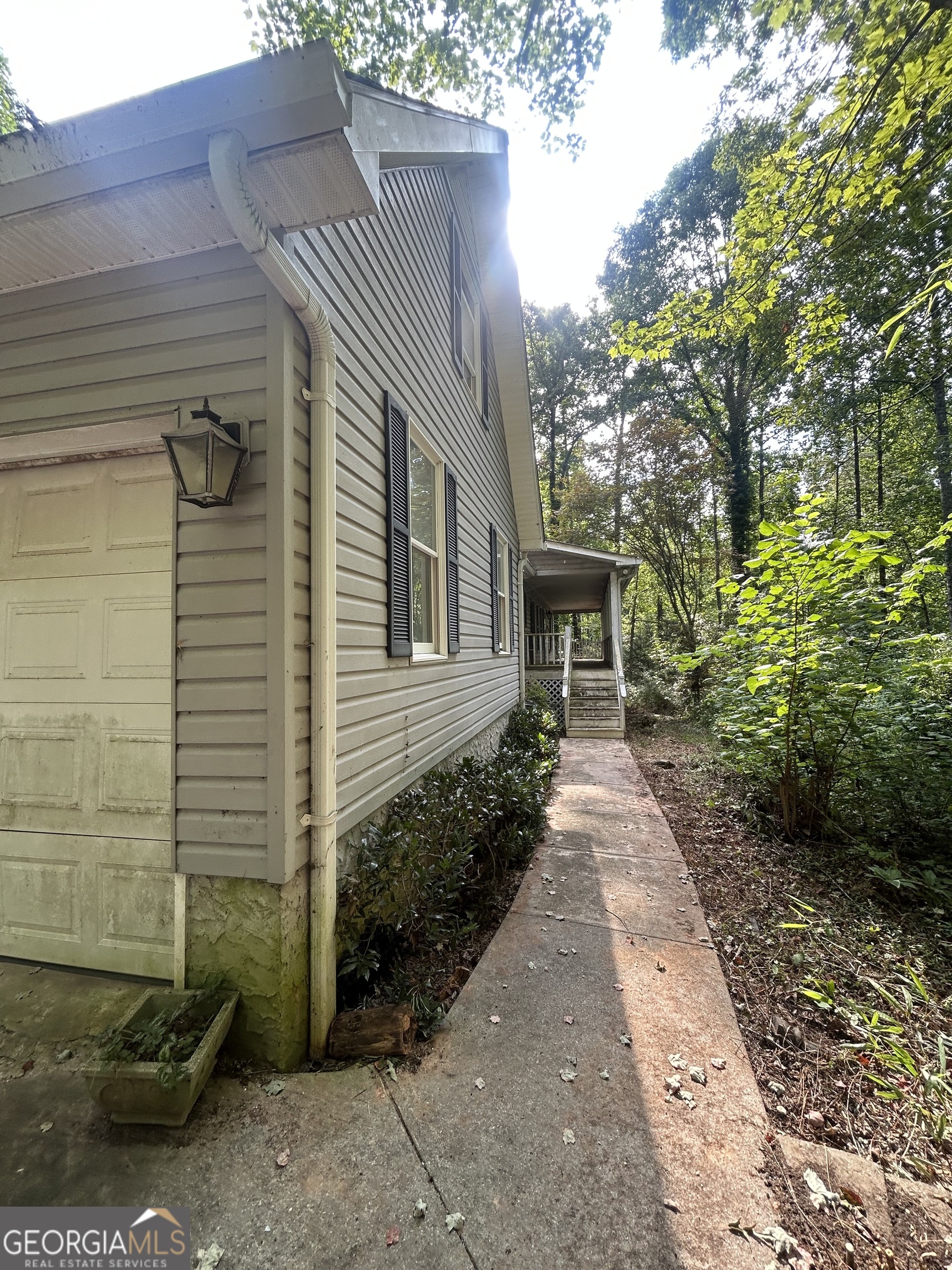 623 Deerfield DR