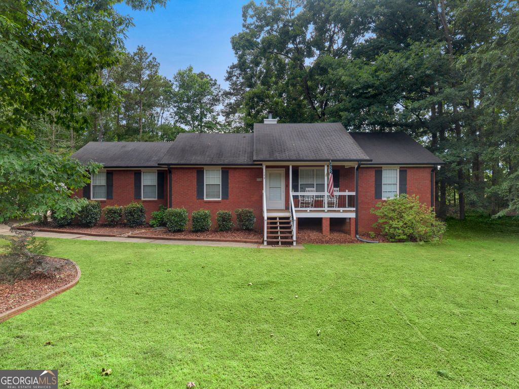 Photo of 173 Southridge Dr, Locust Grove, GA 30248 (MLS # 10772624)