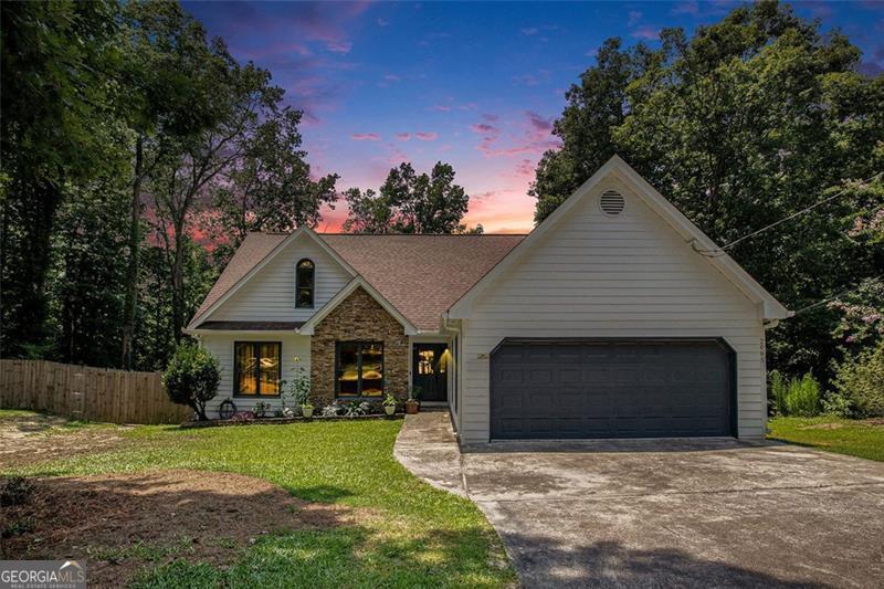 2085 CASTLE ROYALE