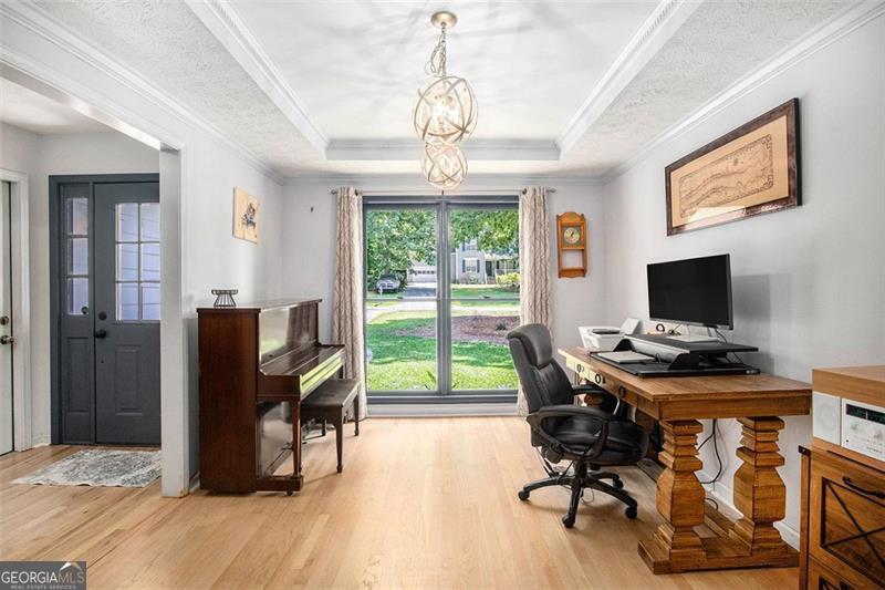 2085 CASTLE ROYALE