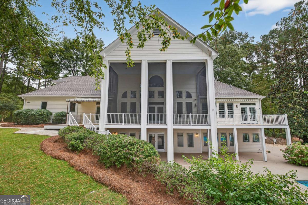 1001 Shoal Creek CT