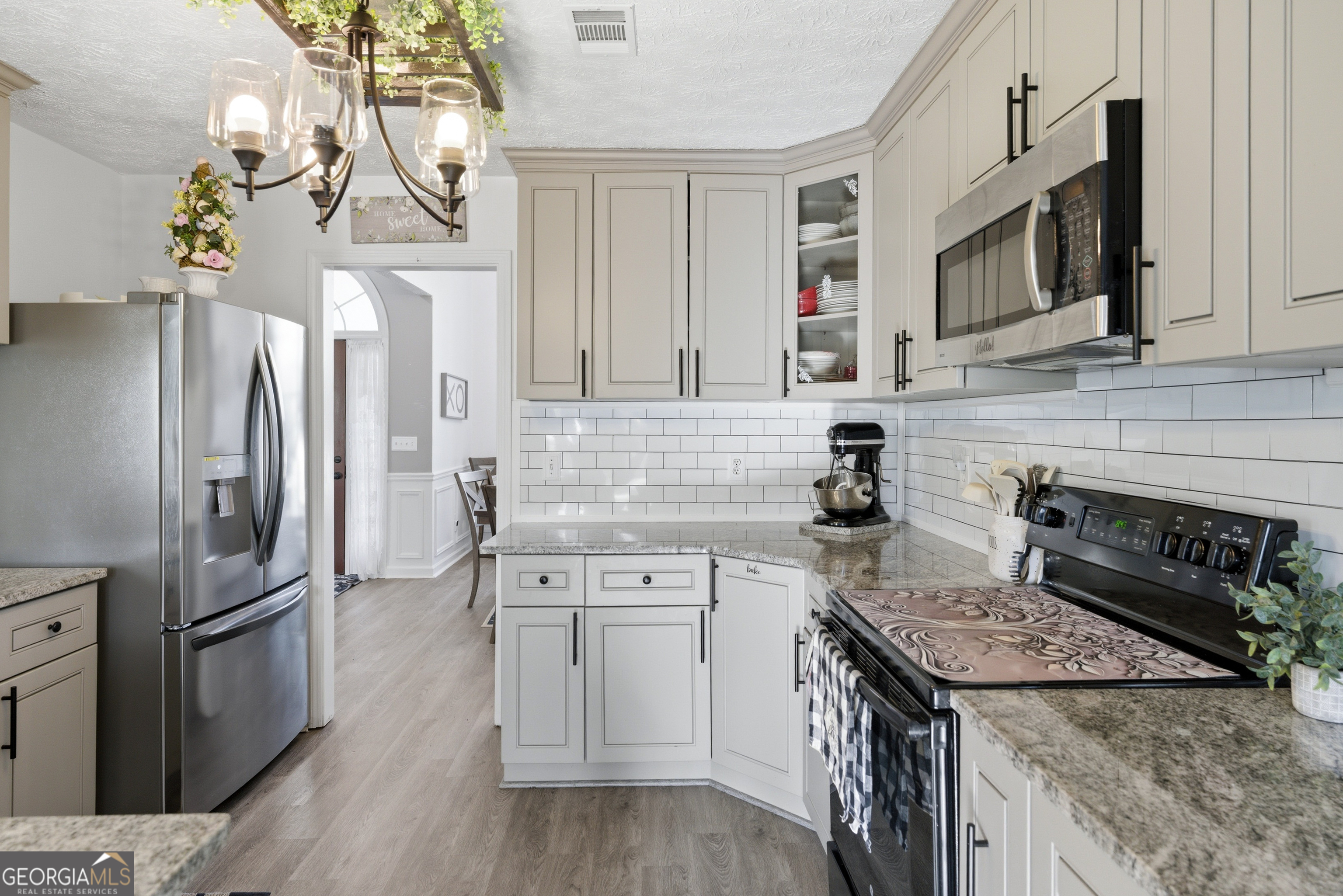 184 Glenn Eagles WAY