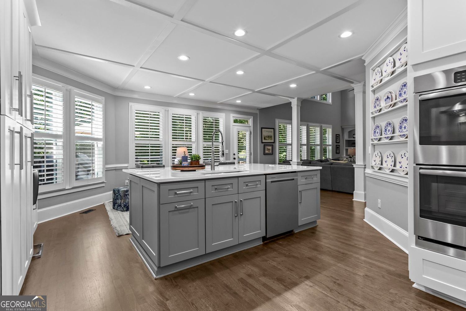 Alpharetta, Georgia 30005, United States, 4 Bedrooms Bedrooms, ,5 BathroomsBathrooms,Residential,Active,200339