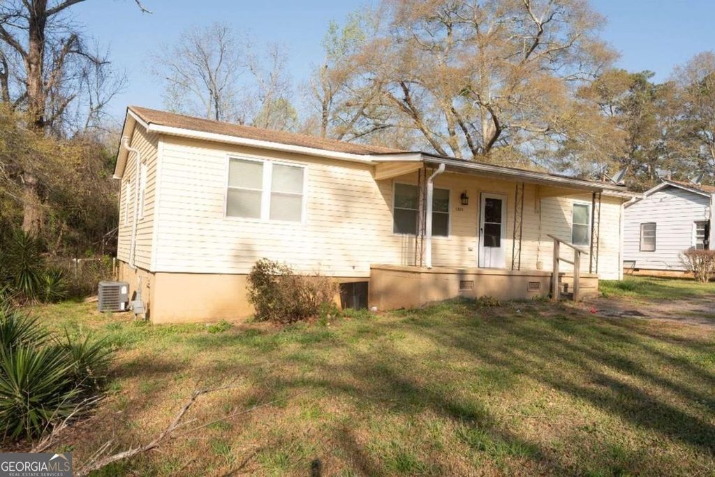 Photo of 1323 S Lee Street, Griffin, GA 30223 (MLS # 10716198)