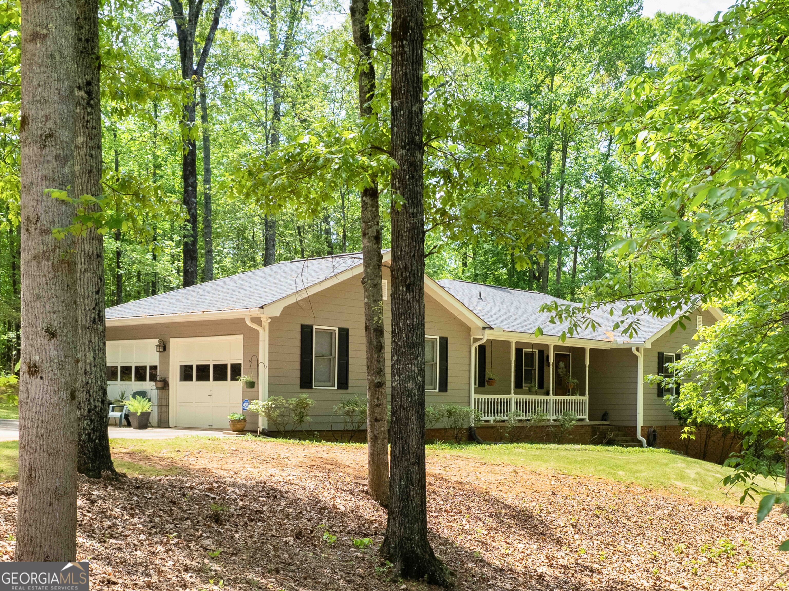 50 Ridgeview DR
