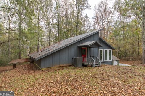 A home in Newnan