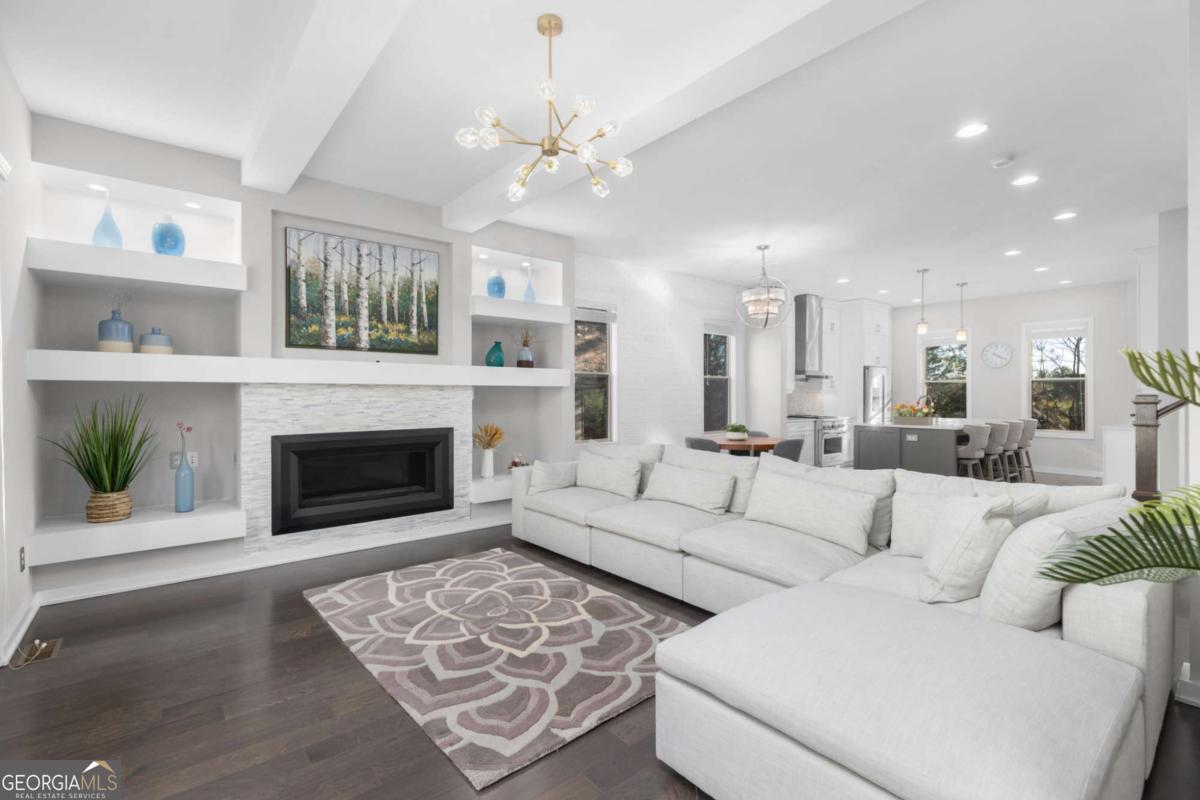 823 Canterbury Overlook