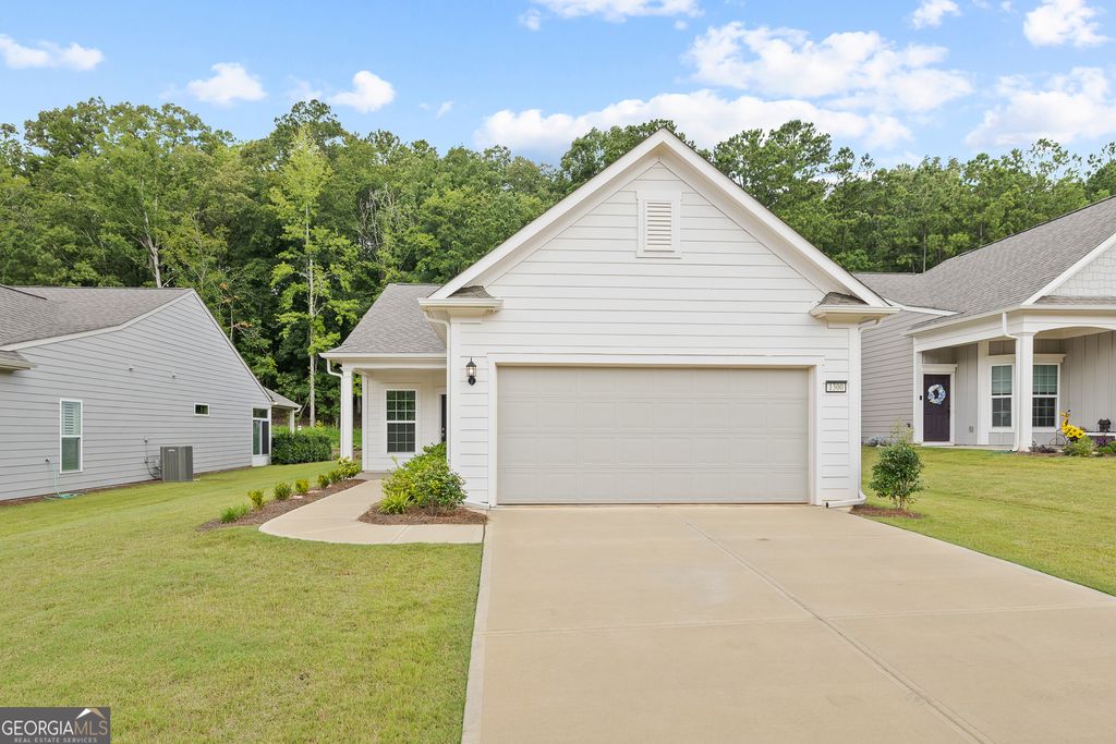 Photo of 1300 Starboard Way, Greensboro, GA 30642 (MLS # 10682937)