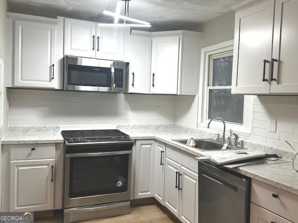 Photo of 3521 Fairlane Court NW, Atlanta, GA 30331 (MLS # 10660663)