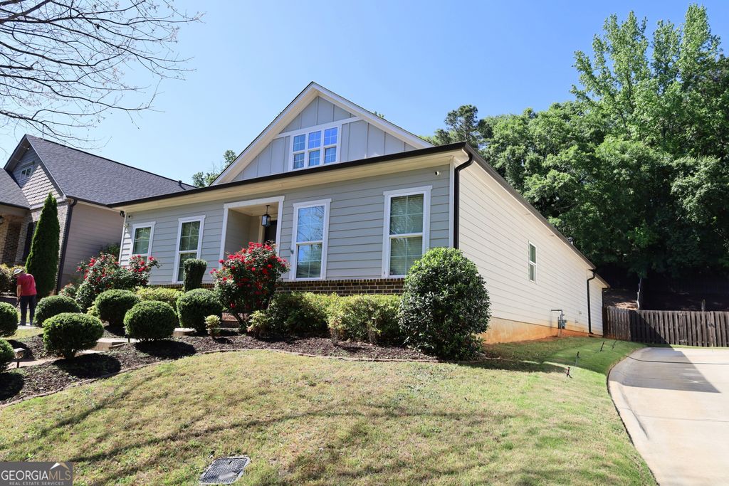 Photo of 317 Edgewater Drive, Athens, GA 30605 (MLS # 10736751)