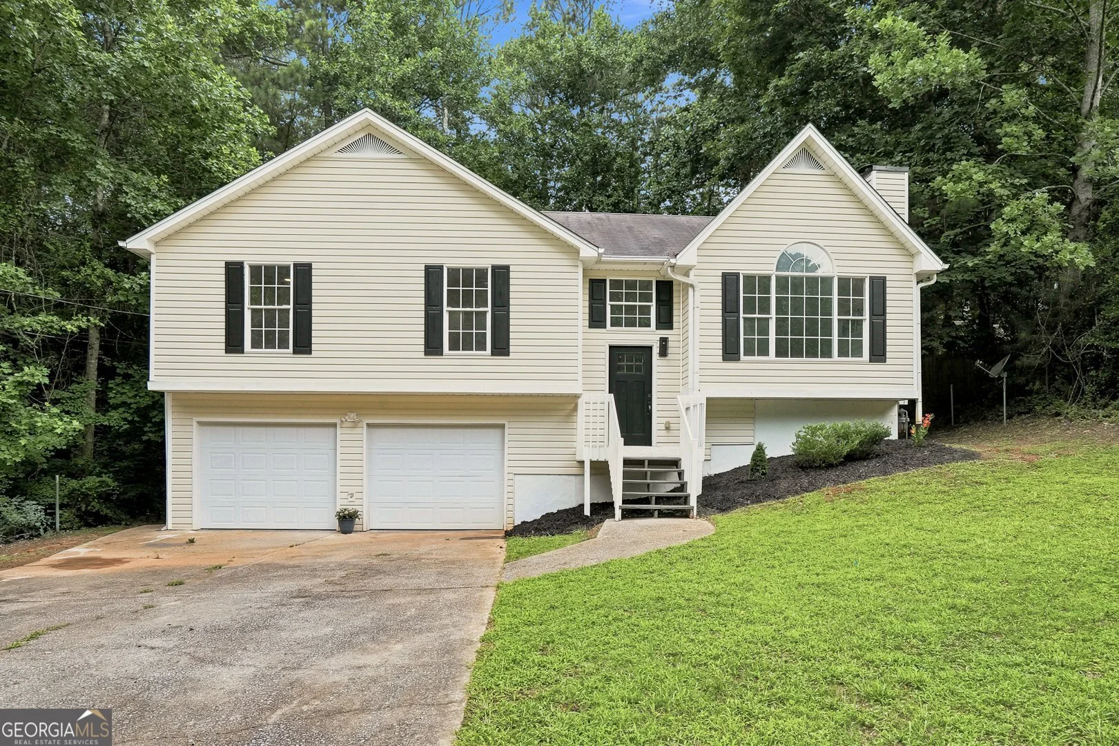 195 Ashbury Court