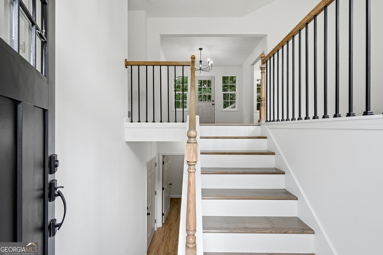 195 Ashbury CT