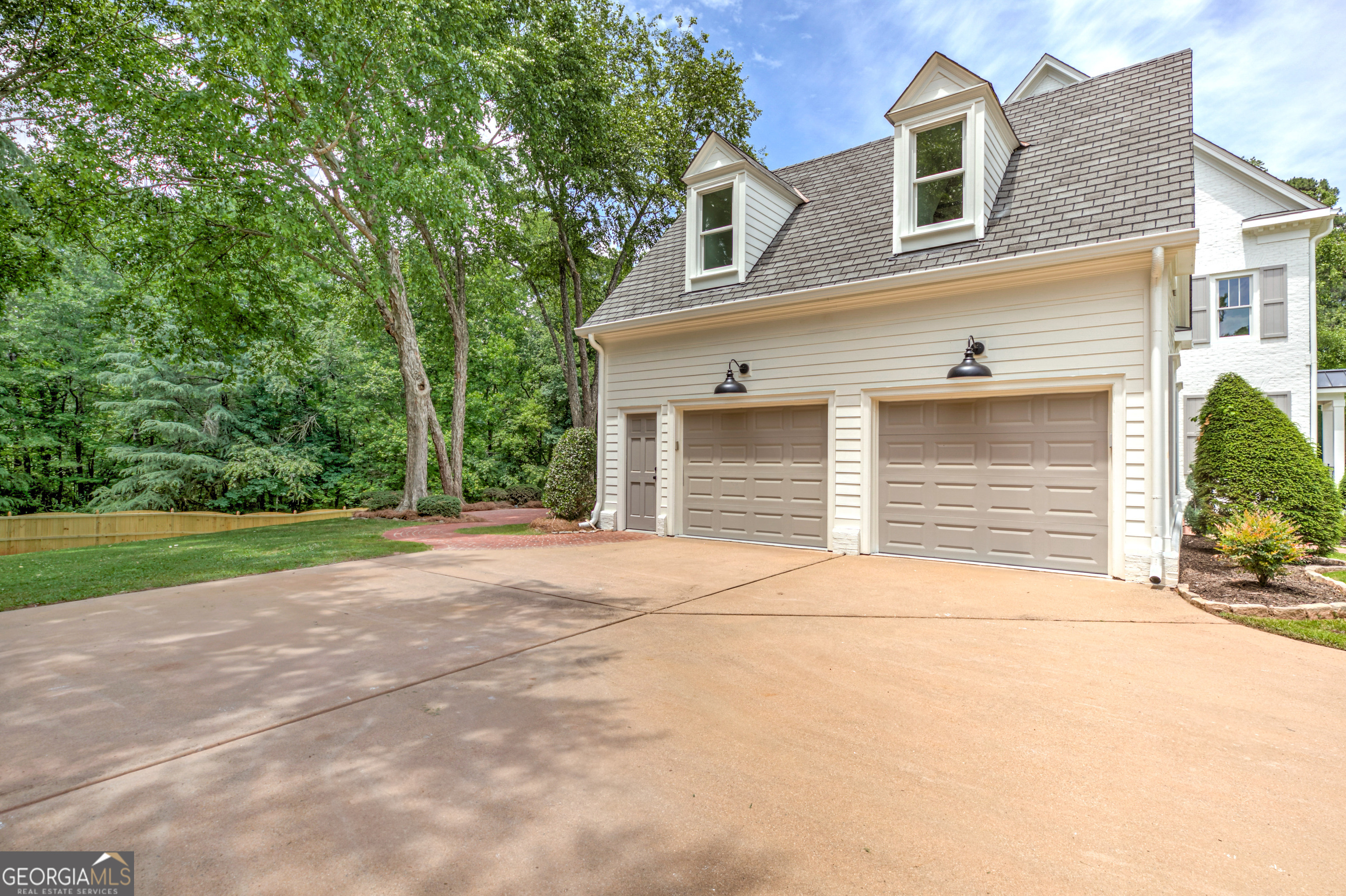 1811 Murdock RD