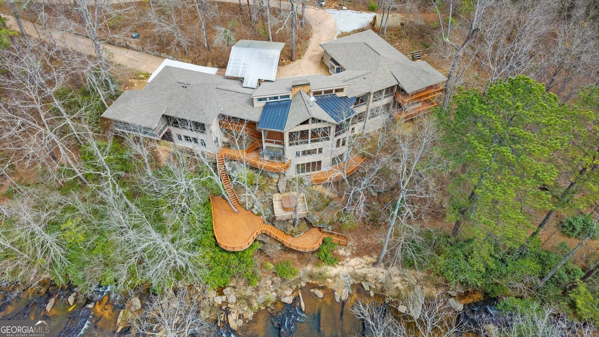 1290 Davis Road