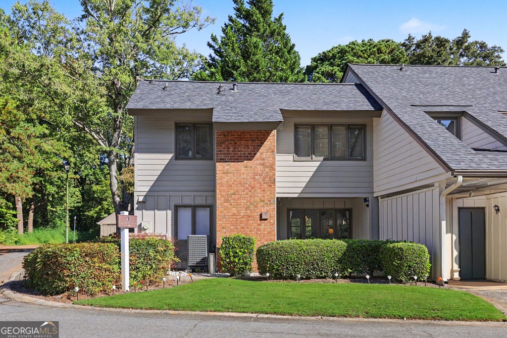 Photo of 2515 Cedar Canyon Road SE, Marietta, GA 30067 (MLS # 10882236)