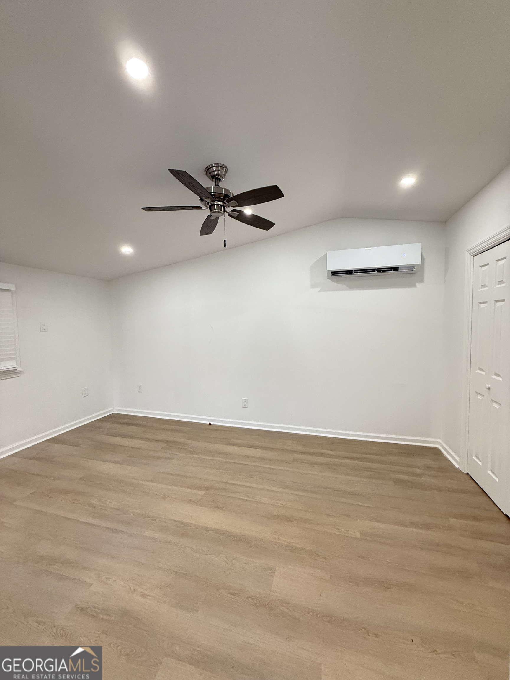 Atlanta, Georgia 30324, United States, 1 Bedroom Bedrooms, ,1 BathroomBathrooms,Residential,Active,246919