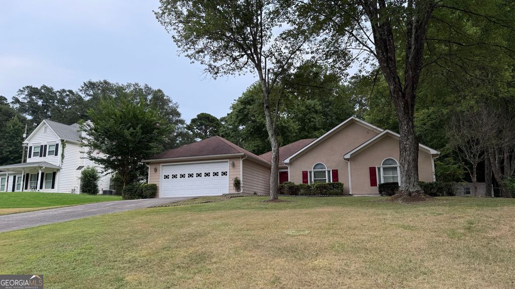 Photo of 995 Old Spring Way, Sugar Hill, GA 30518 (MLS # 10698504)