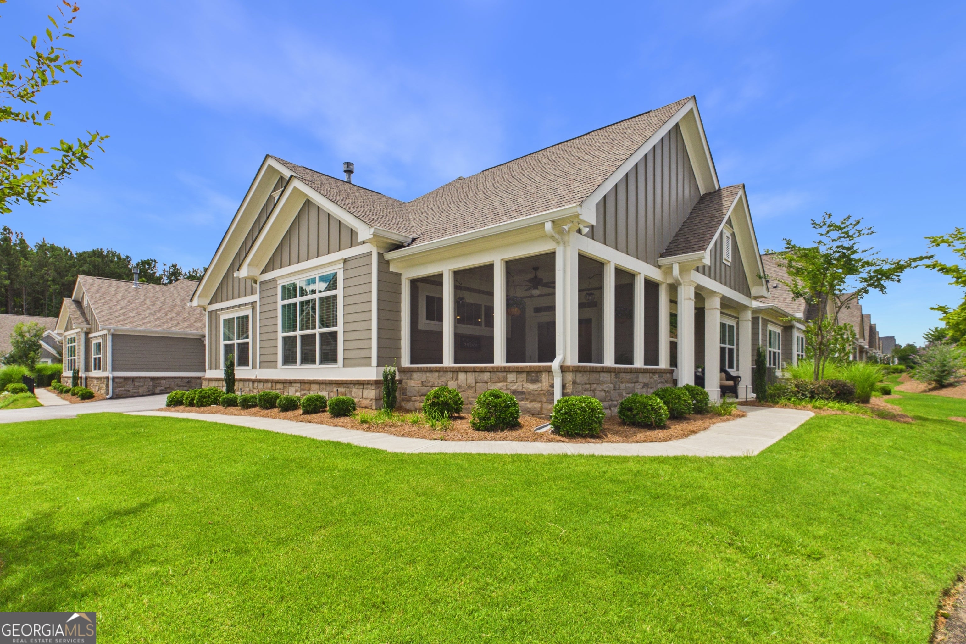 903 Lexington Green PINES