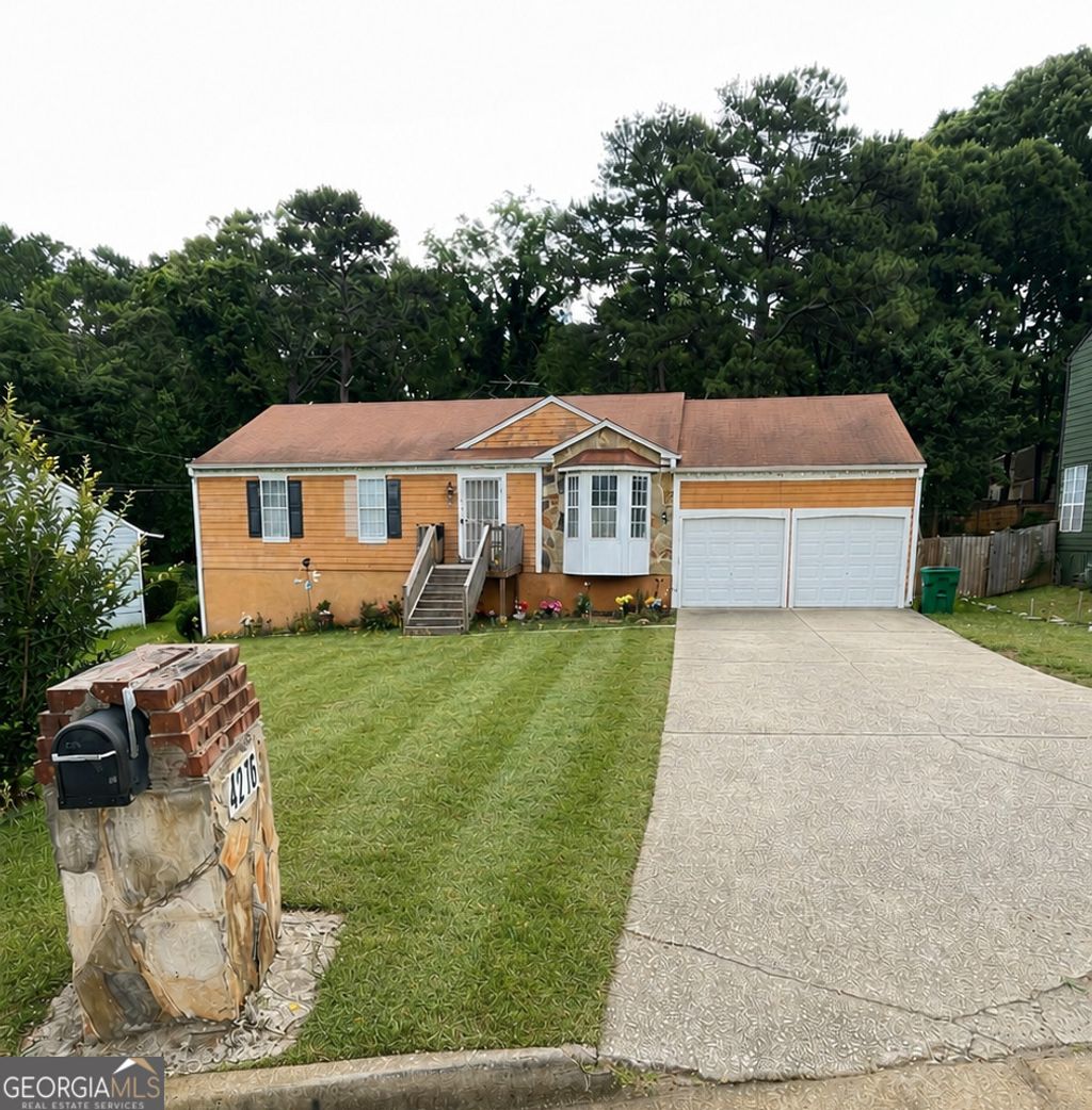 Photo of 4276 Catalpa Park, Ellenwood, GA 30294 (MLS # 10775011)