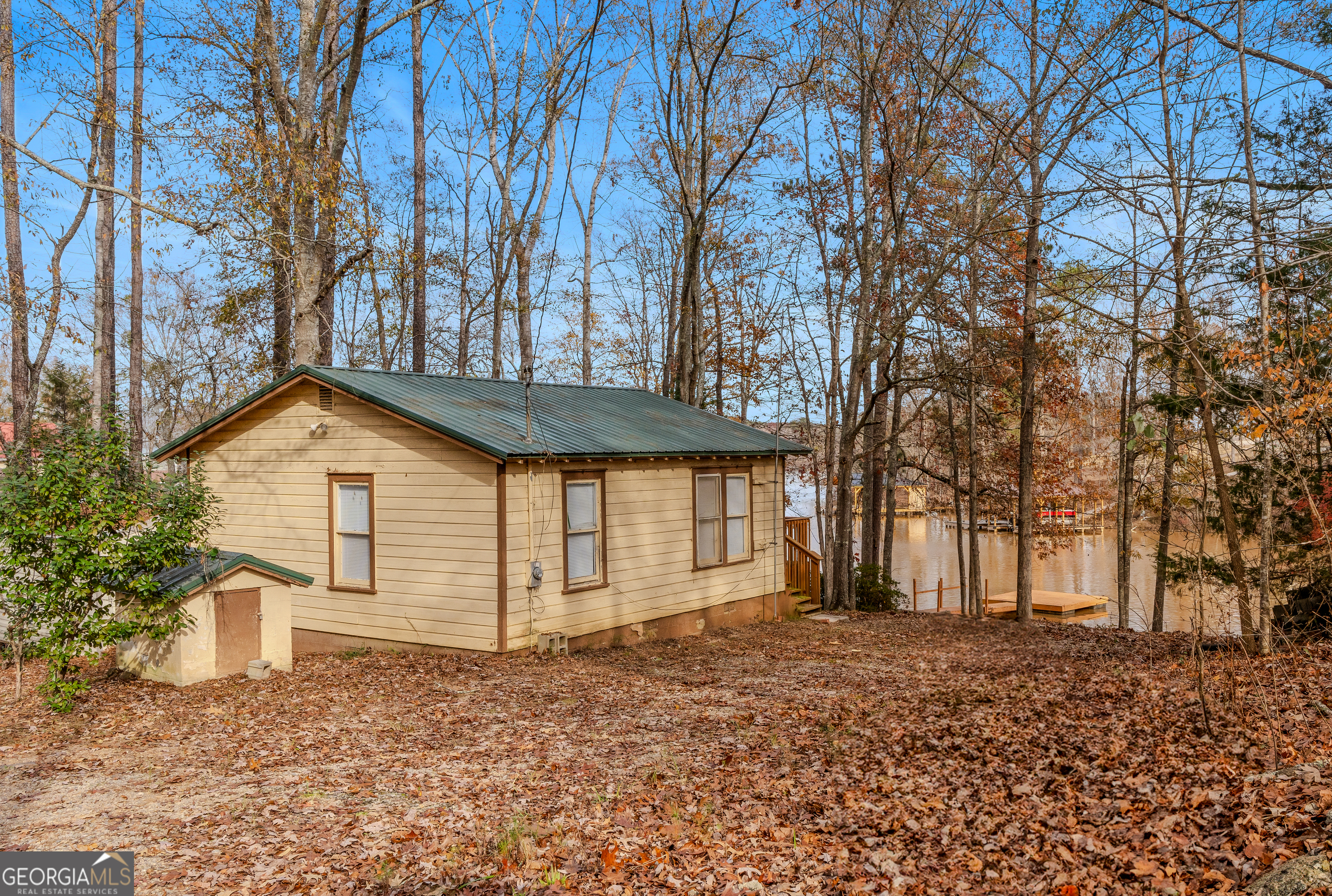186 Arrow Point RD