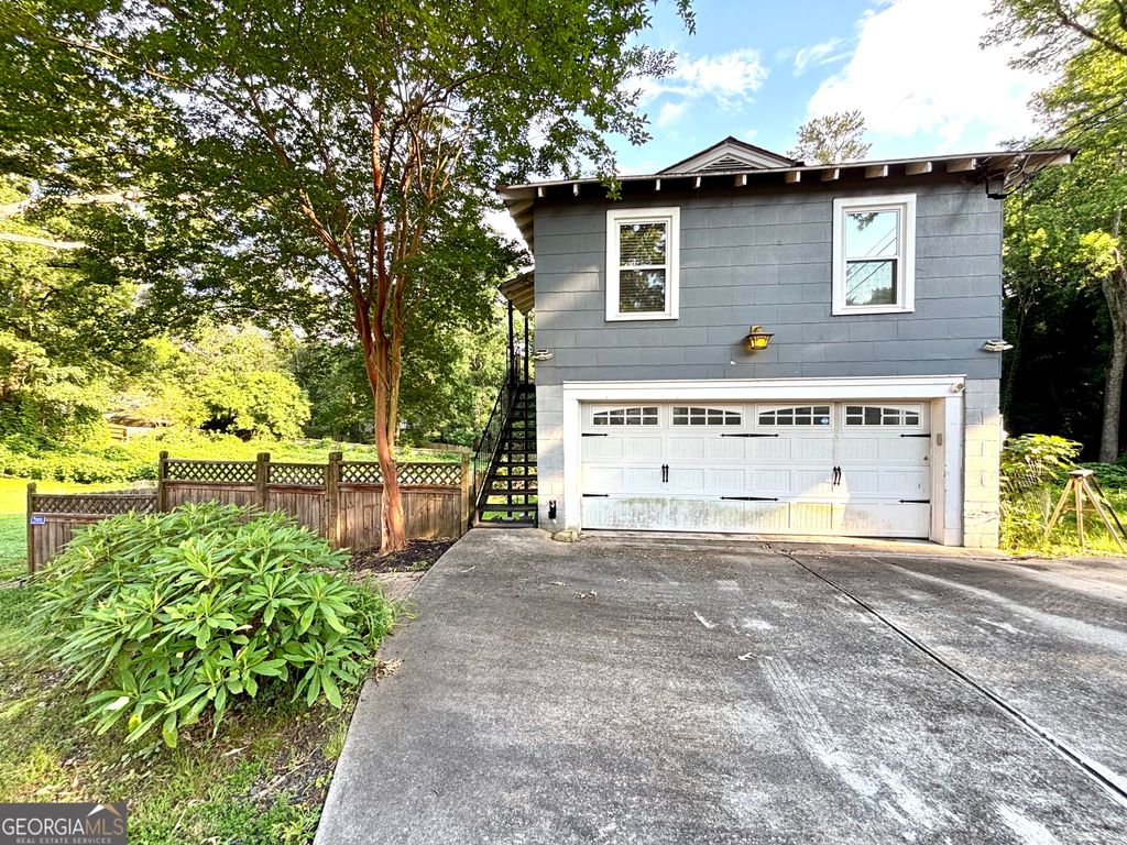 Photo of 1920 Linwood AVE, Atlanta, GA 30344 (MLS # 10794798)