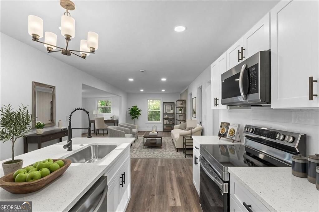 2466 Old Hapeville RD SW