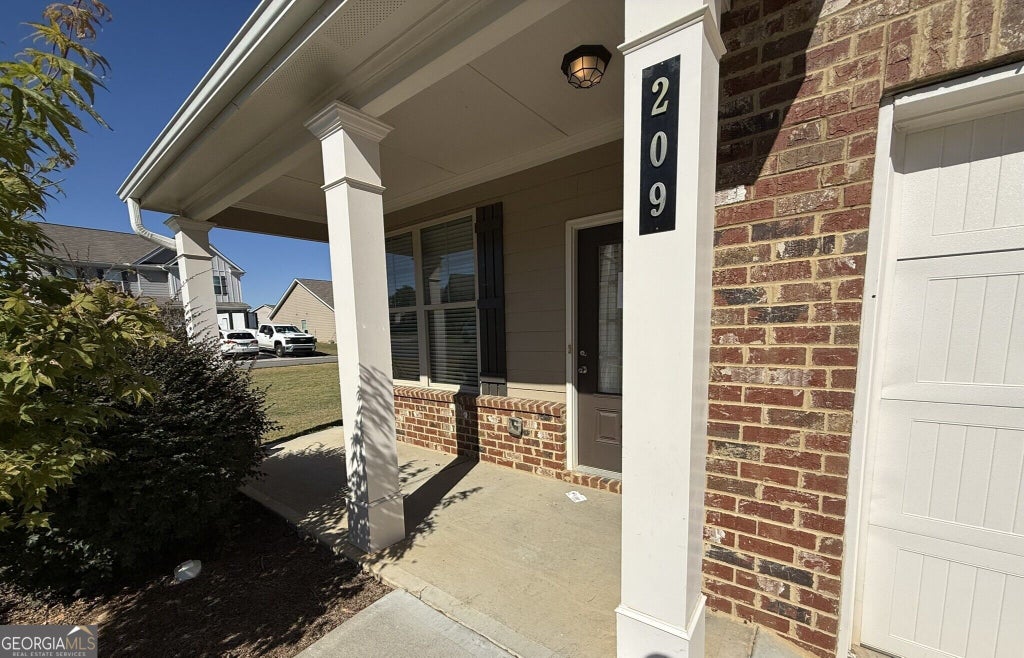 Photo of 209 McGinnis Circle, Calhoun, GA 30701 (MLS # 10878632)