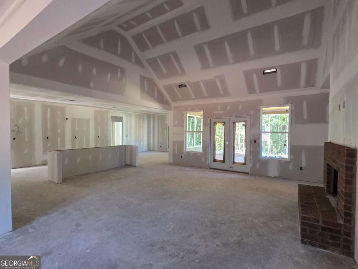 335 Meadows DR