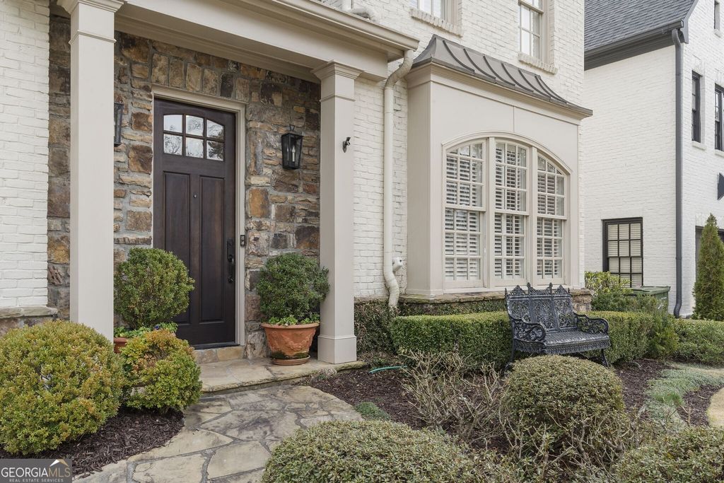 Photo of 3385 Mathieson Drive, Atlanta, GA 30305 (MLS # 10682027)