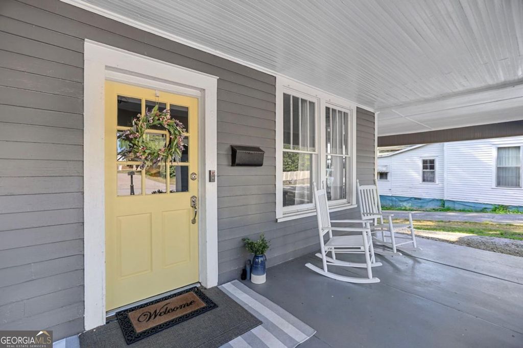 Photo of 201 Oak Street, Hogansville, GA 30230 (MLS # 10801973)
