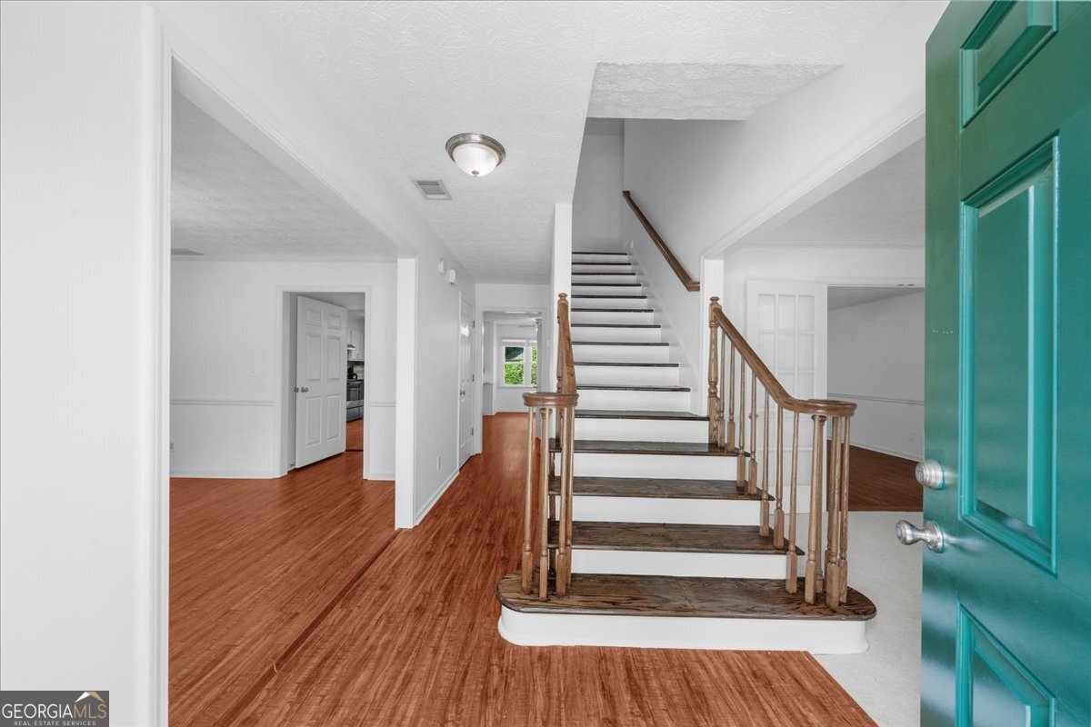 1410 Kingfield DR