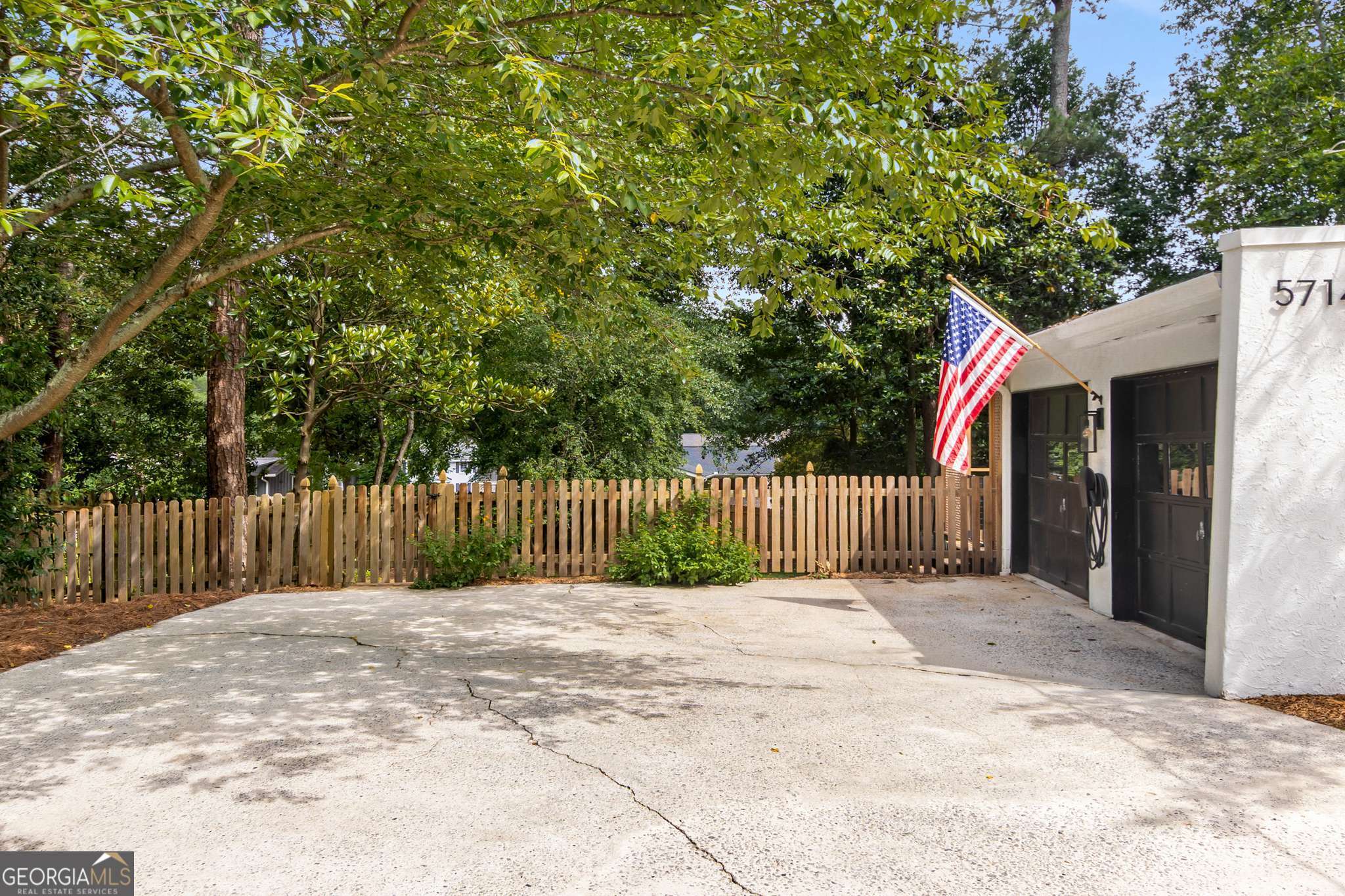 5714 Braddock CT