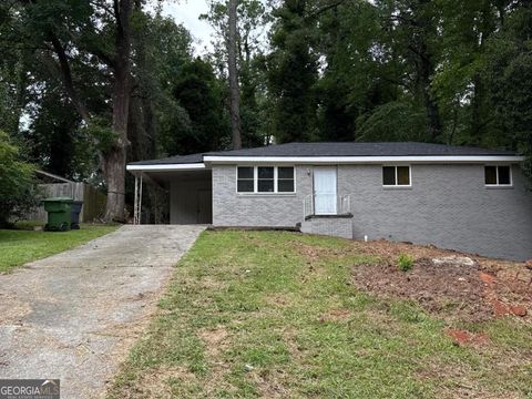 Photo of 1941 Kimberly Road SW, Atlanta, GA 30331 (MLS # 10743019)