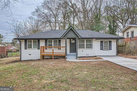 Photo of 2091 Parker Ranch Road SE, Atlanta, GA 30316 (MLS # 10621031)